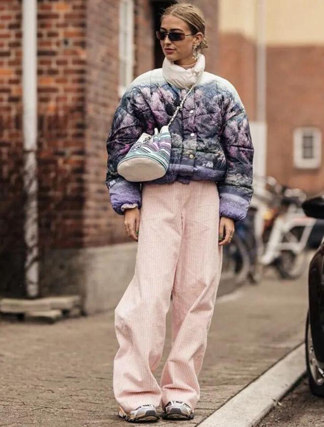 羽绒裤宽松一点好还是紧一点好_羽绒裤腿太宽了怎么办_