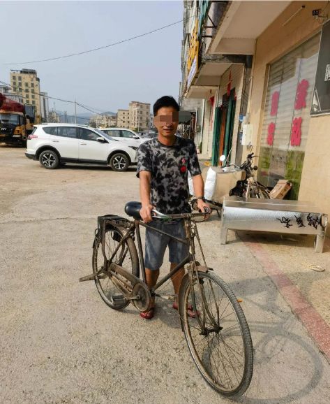 91年我爱上隔壁村花，表白后她笑了：答应你可以，但我有个条件__91年我爱上隔壁村花，表白后她笑了：答应你可以，但我有个条件