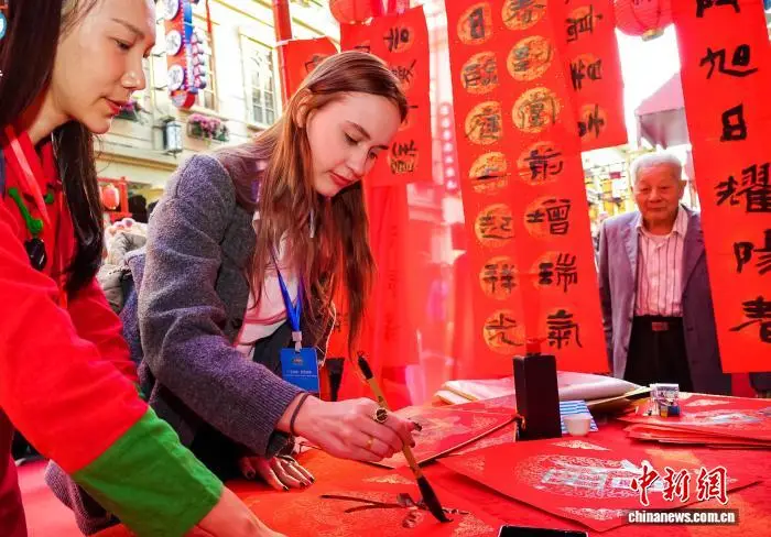 “广东年味 世界共享”——请到广东过大年新春活动启幕__“广东年味 世界共享”——请到广东过大年新春活动启幕