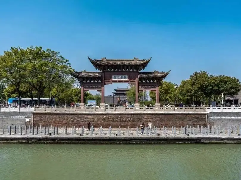 扬州暖山房地产开发有限公司__扬州暖山别墅值得买吗