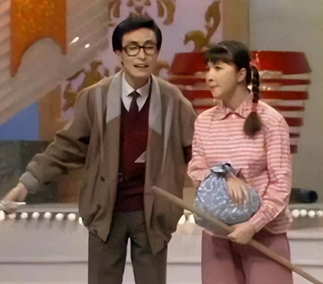 2020年春晚蔡明潘长江缺席_春晚潘长江蔡明小品全集_