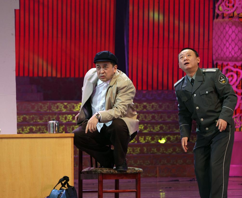 春晚潘长江蔡明小品全集__2020年春晚蔡明潘长江缺席
