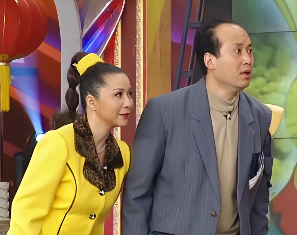 春晚潘长江蔡明小品全集__2020年春晚蔡明潘长江缺席