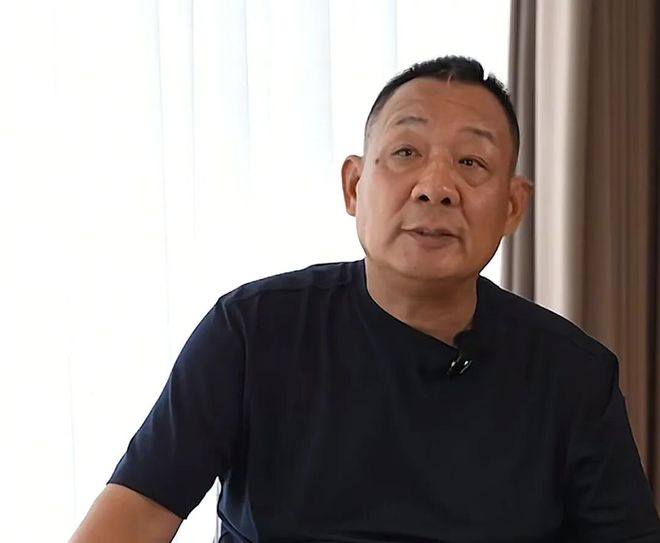 _官方再次“点名”胖东来，释放两个特殊信号，社会风向彻底变了_官方再次“点名”胖东来，释放两个特殊信号，社会风向彻底变了