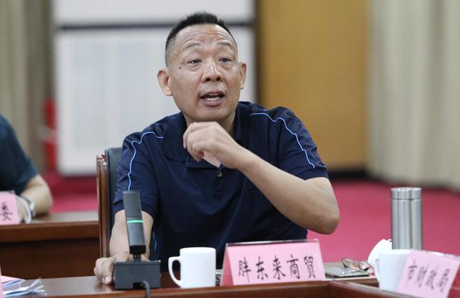 官方再次“点名”胖东来，释放两个特殊信号，社会风向彻底变了__官方再次“点名”胖东来，释放两个特殊信号，社会风向彻底变了