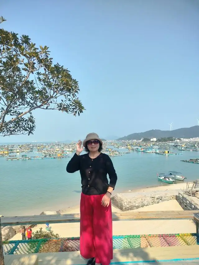 _崖下求生/碧海逃生_上海的海奉贤碧海金沙海滩