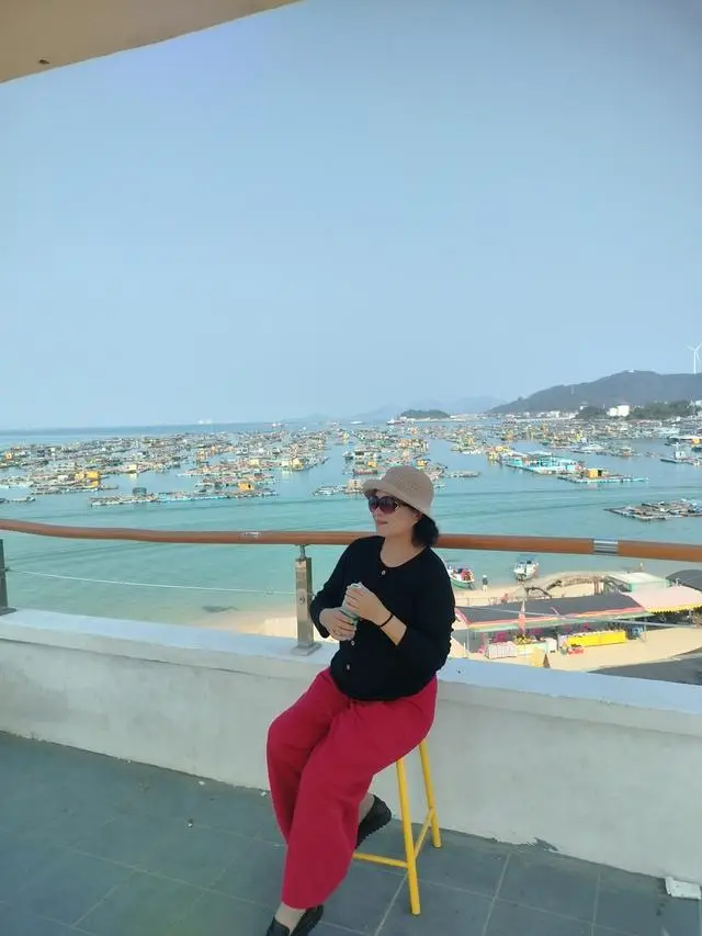 崖下求生/碧海逃生__上海的海奉贤碧海金沙海滩