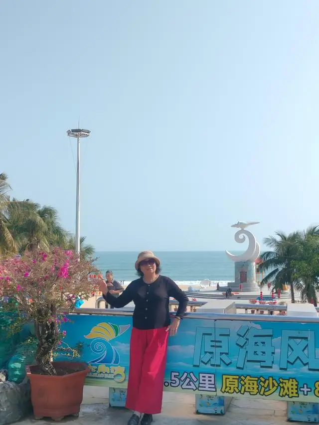 崖下求生/碧海逃生__上海的海奉贤碧海金沙海滩