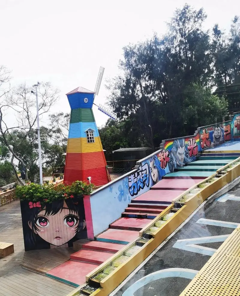 _上海的海奉贤碧海金沙海滩_崖下求生/碧海逃生