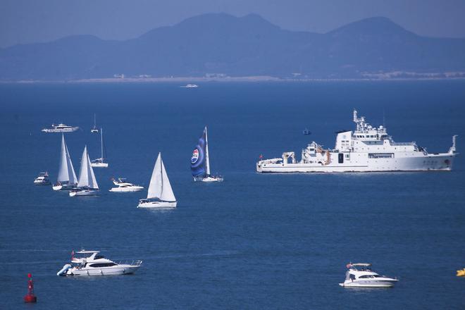 三亚海边游艇__三亚大型游艇