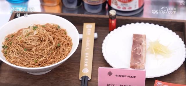 非遗美食市集、地域特色快闪、沉浸式品鉴 “舌尖狂欢”推高冬日文旅消费热力值_非遗美食市集、地域特色快闪、沉浸式品鉴 “舌尖狂欢”推高冬日文旅消费热力值_