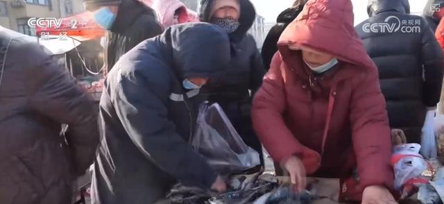 非遗美食市集、地域特色快闪、沉浸式品鉴 “舌尖狂欢”推高冬日文旅消费热力值_非遗美食市集、地域特色快闪、沉浸式品鉴 “舌尖狂欢”推高冬日文旅消费热力值_