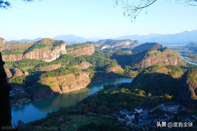 龙虎山悬棺为何至今未解__龙虎山悬棺之谜