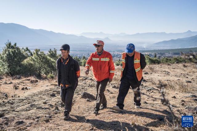 玉龙雪山下村庄_玉龙雪山小说_