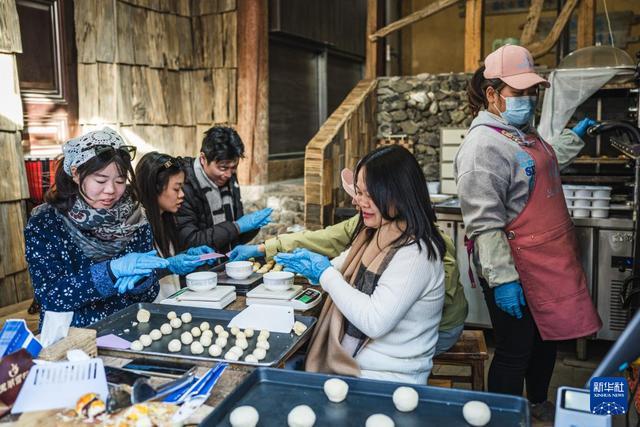 _玉龙雪山下村庄_玉龙雪山小说