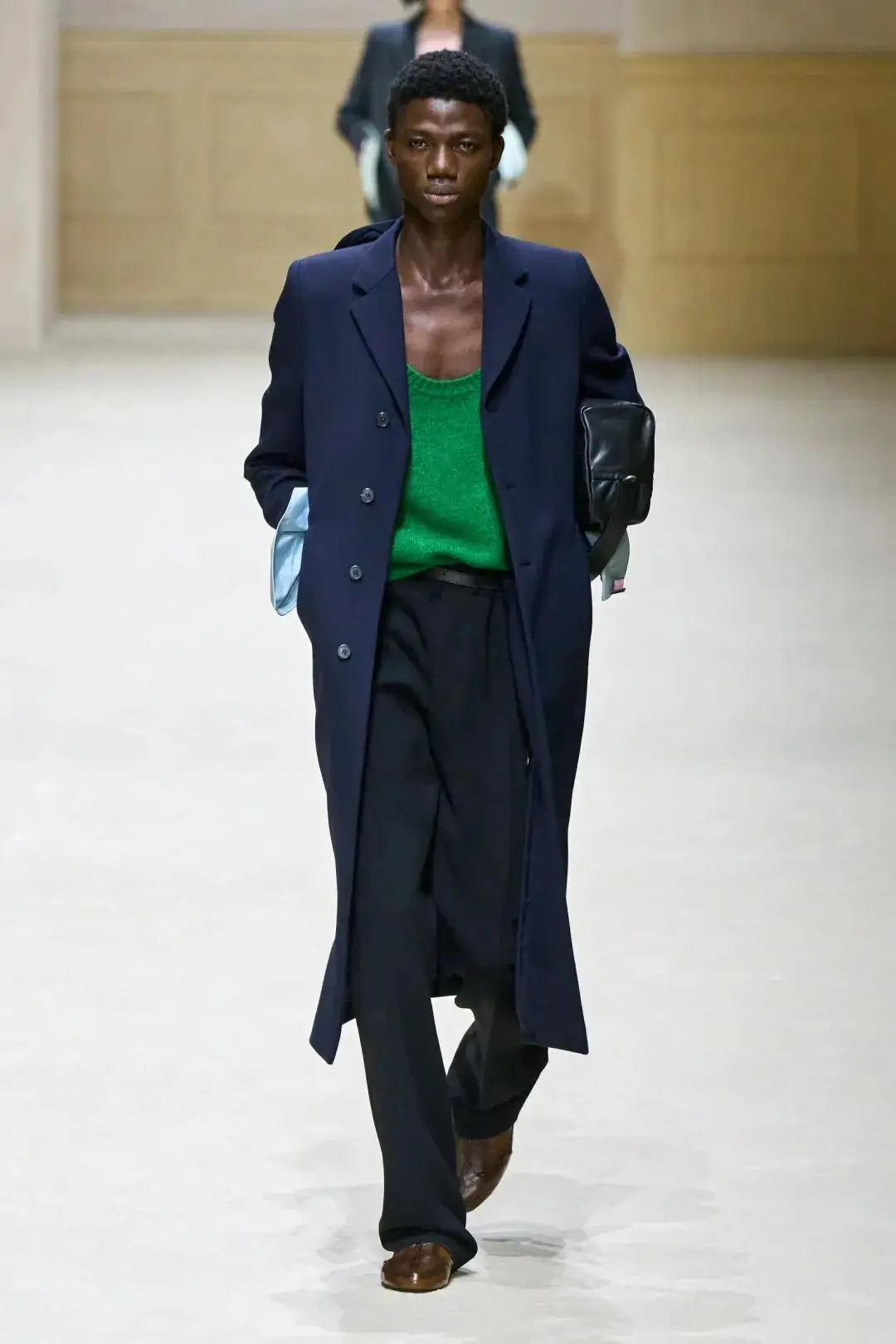 _男装秋冬新款上市图片_男装秋冬装搭配图片