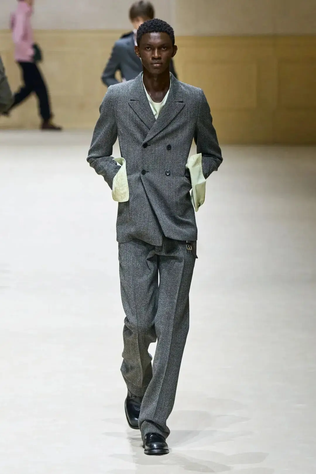 男装秋冬装搭配图片__男装秋冬新款上市图片