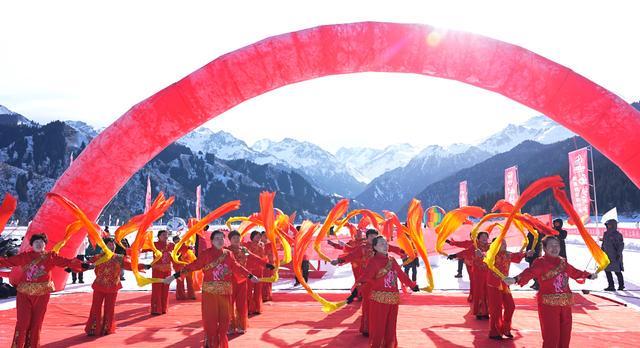 2026年天山天池景区冰封雪湖暨冰上项目启动仪式举行