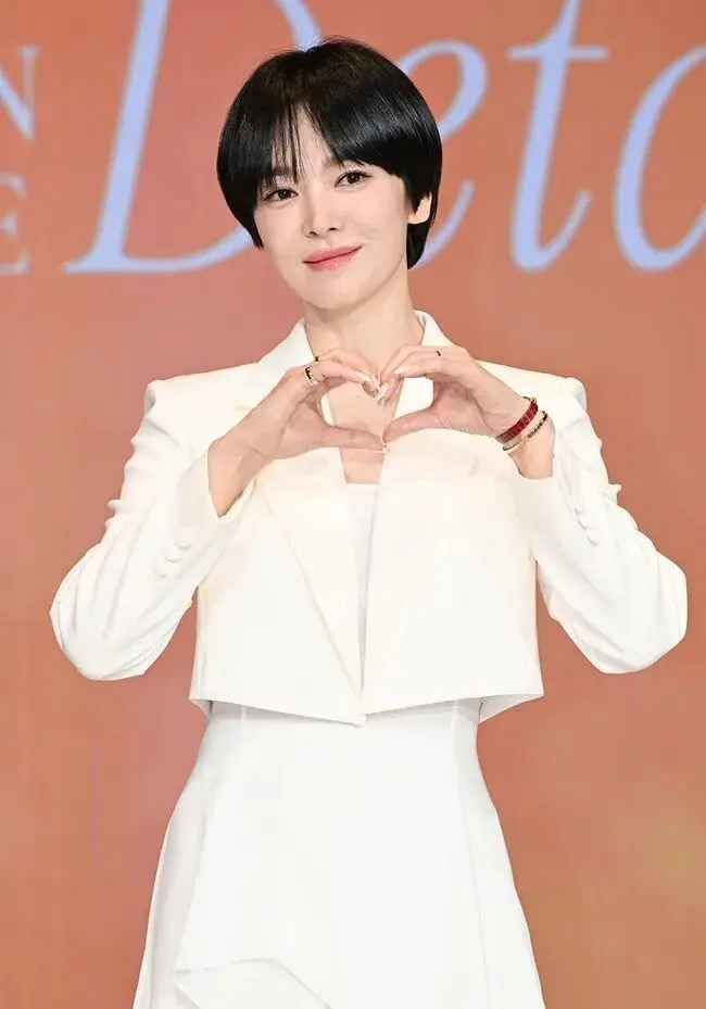 赵麦今发型短发__赵今麦长发