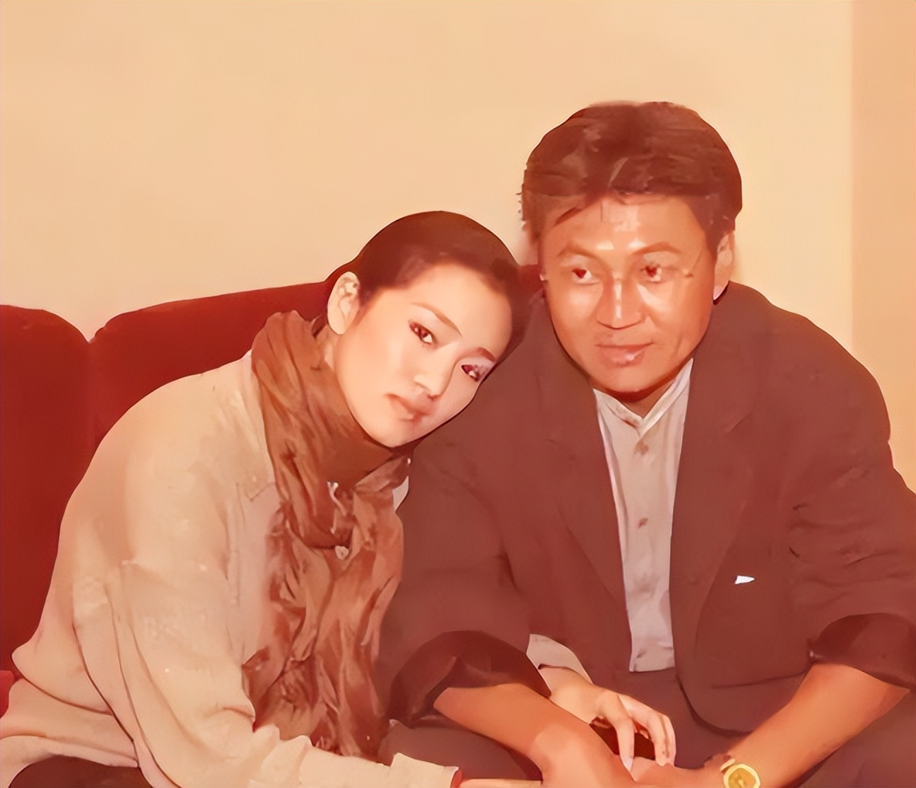 百年的媳妇熬婆婆_梦见婆婆去世自己大哭_