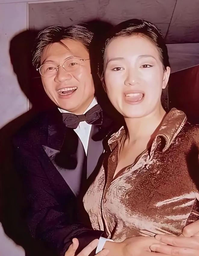 _百年的媳妇熬婆婆_梦见婆婆去世自己大哭