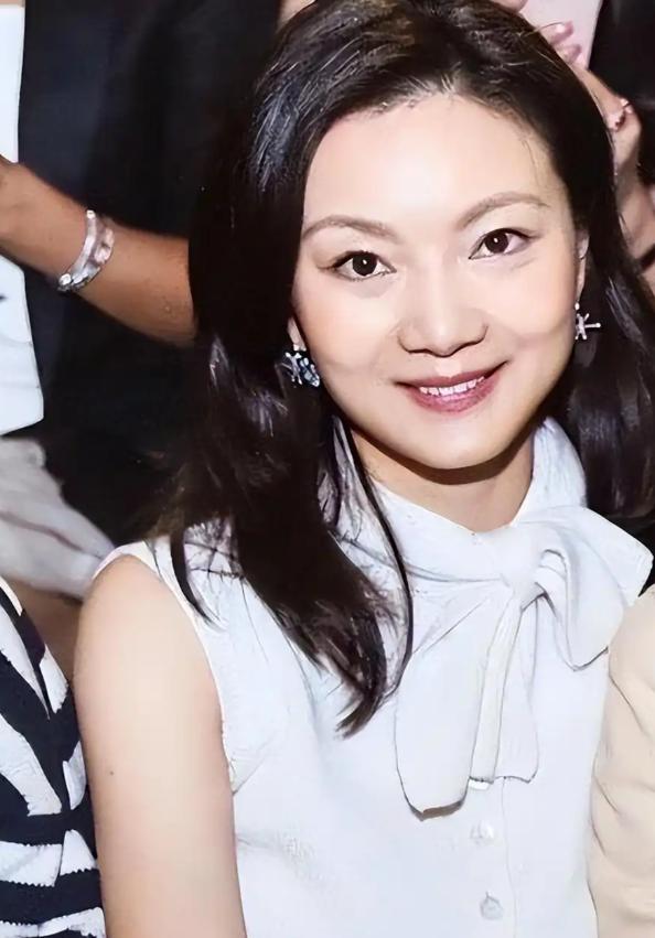 百年的媳妇熬婆婆__梦见婆婆去世自己大哭