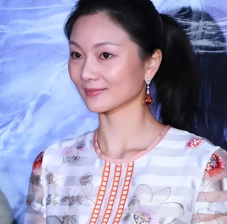 _百年的媳妇熬婆婆_梦见婆婆去世自己大哭