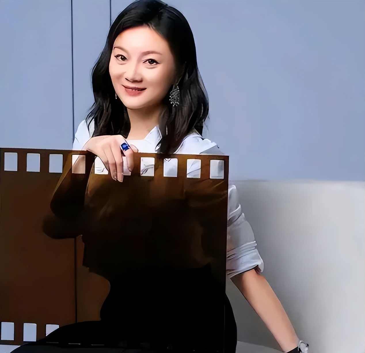 _百年的媳妇熬婆婆_梦见婆婆去世自己大哭