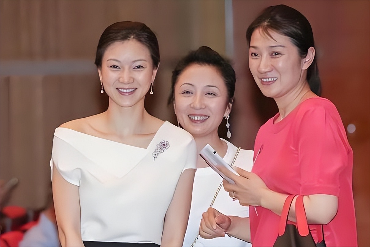 _百年的媳妇熬婆婆_梦见婆婆去世自己大哭