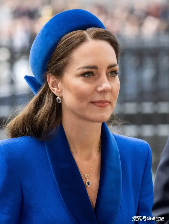 凯特王妃珠宝搭配_凯特的戒指_