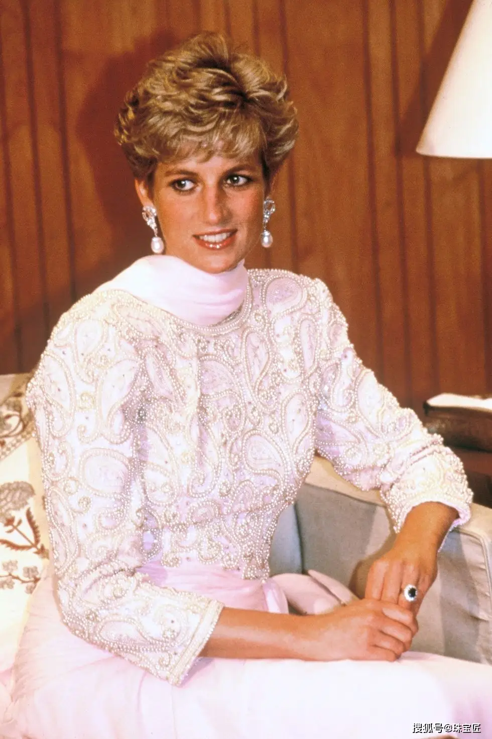 凯特王妃珠宝搭配__凯特的戒指