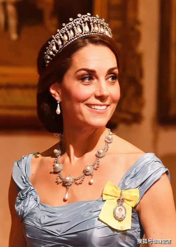 凯特的戒指_凯特王妃珠宝搭配_