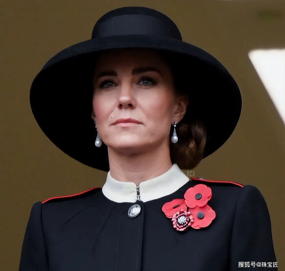 凯特的戒指_凯特王妃珠宝搭配_