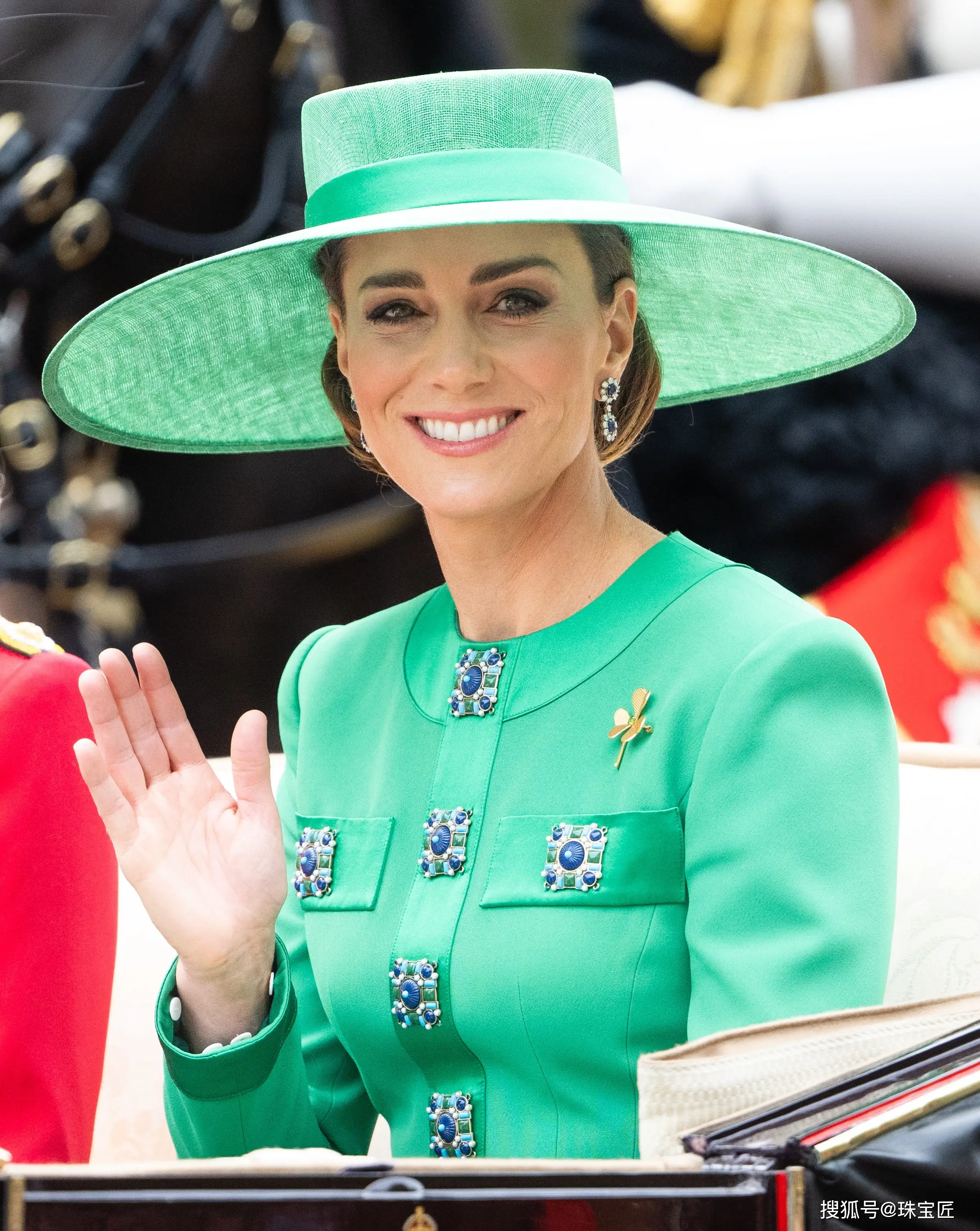 凯特的戒指_凯特王妃珠宝搭配_