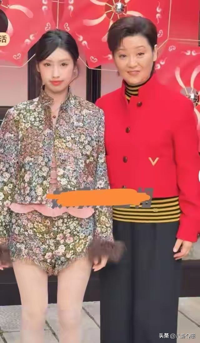 _这一夜，全程笑脸、穿泡泡衫的孙俪，让所有人见识了她的江湖地位_这一夜，全程笑脸、穿泡泡衫的孙俪，让所有人见识了她的江湖地位