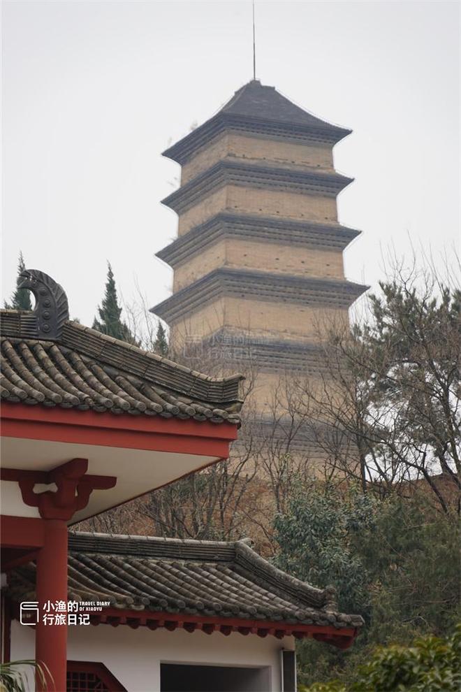 白居易写长恨歌的地点_唐朝诗人白居易的长恨歌_