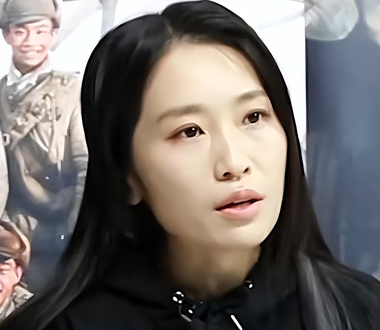 _张艺谋前妻肖华家庭背景_张艺谋妻子肖华近况