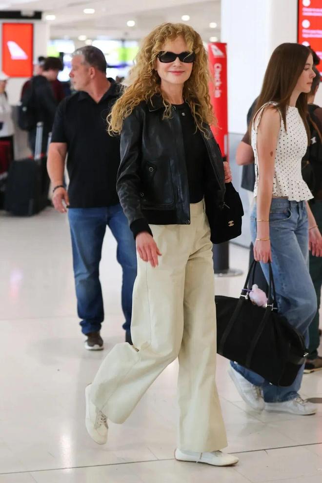 美人不敌岁月__美人好看不败岁月下一句