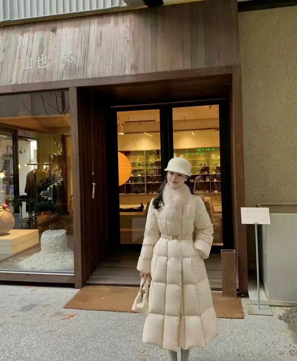 _朱珠太敢穿了吧!豹纹毛毛外套+红裤子复古辣妹范儿绝了_朱珠太敢穿了吧!豹纹毛毛外套+红裤子复古辣妹范儿绝了