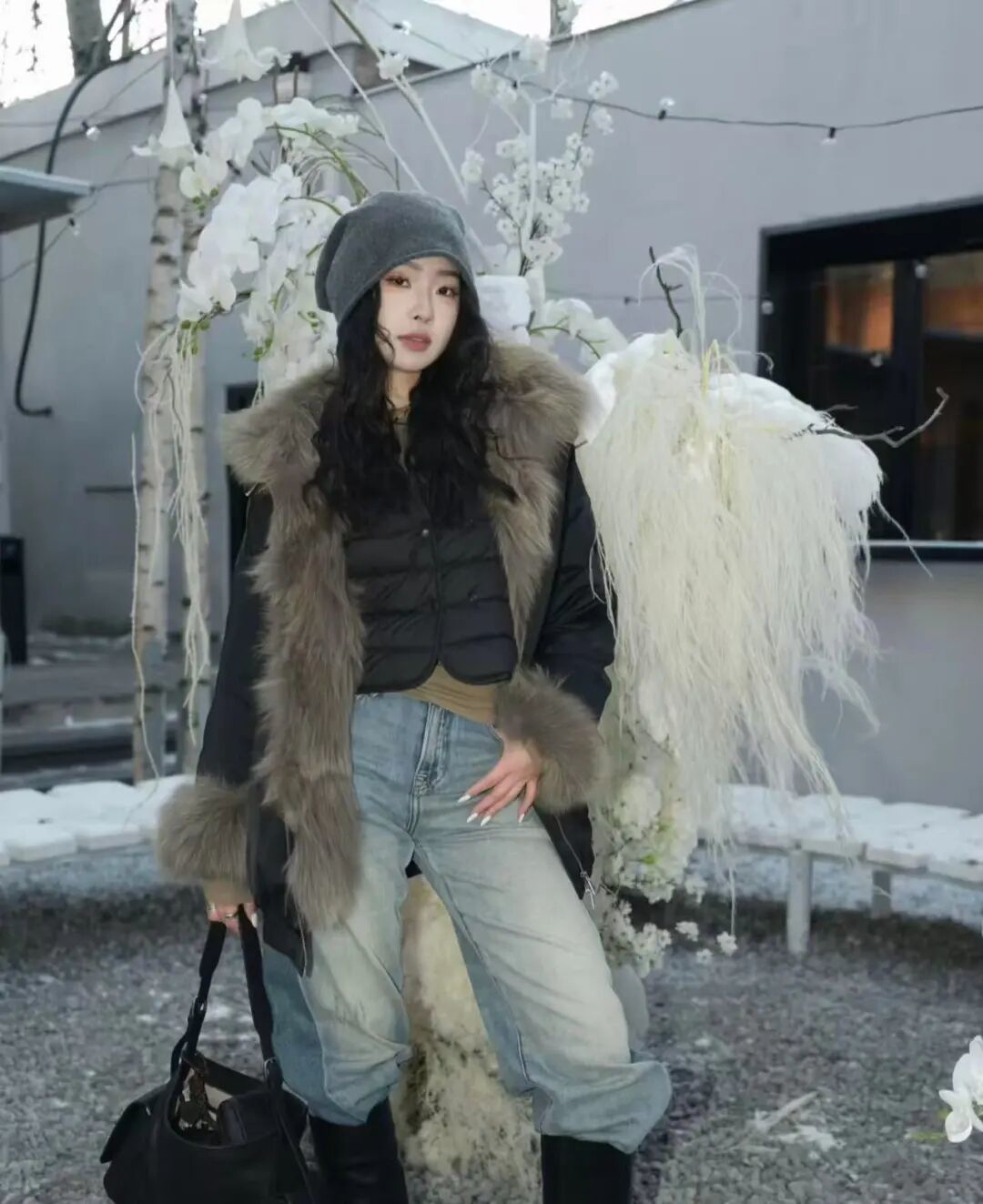 朱珠太敢穿了吧!豹纹毛毛外套+红裤子复古辣妹范儿绝了_朱珠太敢穿了吧!豹纹毛毛外套+红裤子复古辣妹范儿绝了_