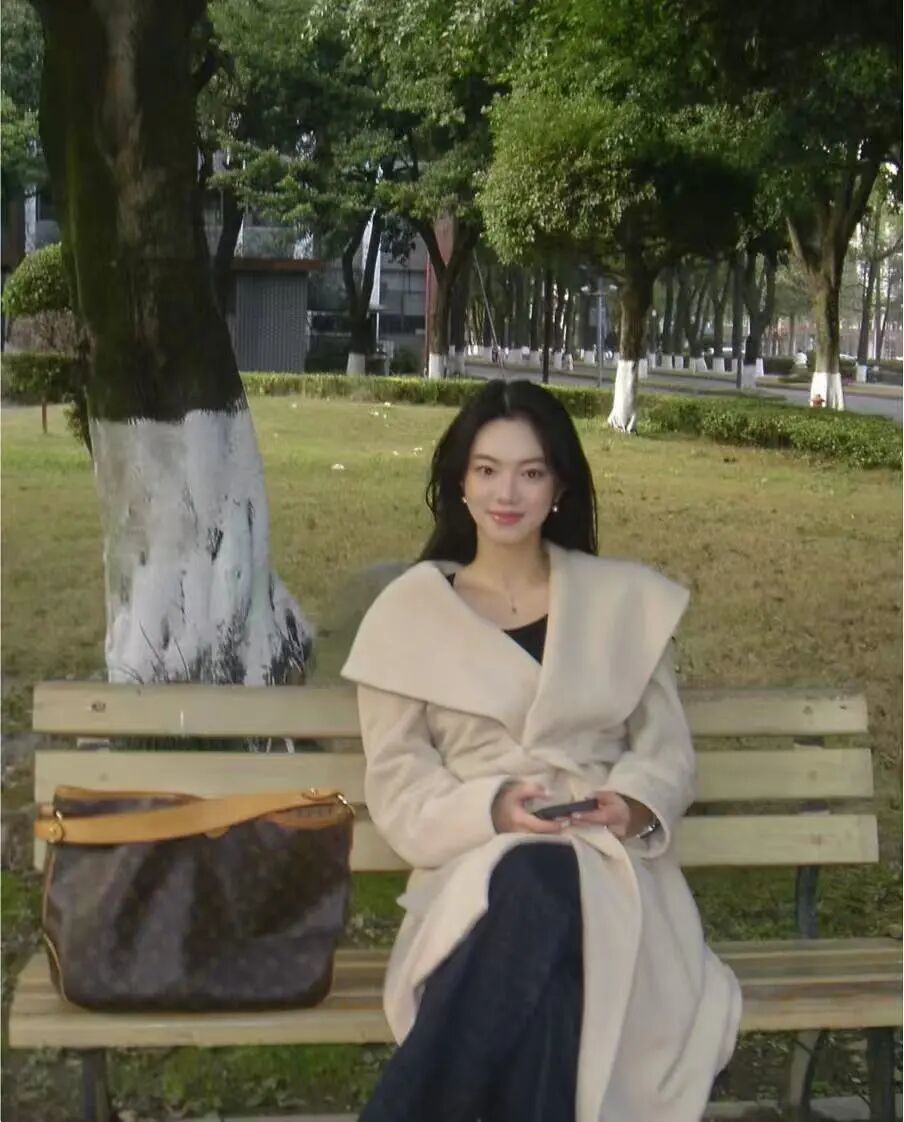 朱珠太敢穿了吧!豹纹毛毛外套+红裤子复古辣妹范儿绝了__朱珠太敢穿了吧!豹纹毛毛外套+红裤子复古辣妹范儿绝了