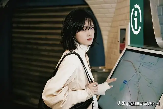 巴黎地铁风格_巴黎最美地铁站_