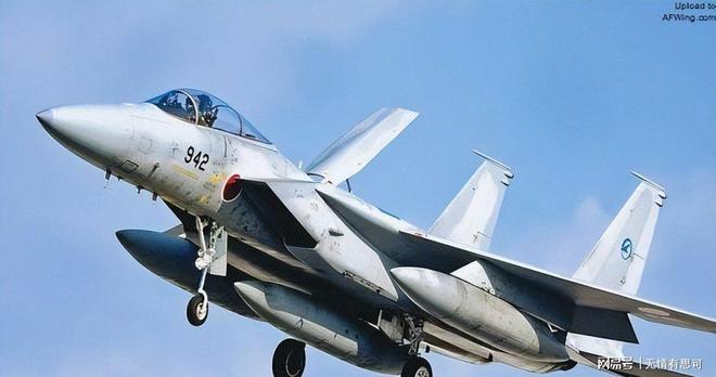 中国空军从俄乌冲突吸取经验:歼20决不能再打火箭弹了__中国空军从俄乌冲突吸取经验:歼20决不能再打火箭弹了