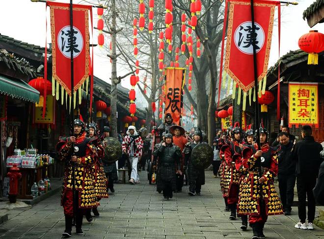 阆中古城是谁建的_阆中古城修建年代_