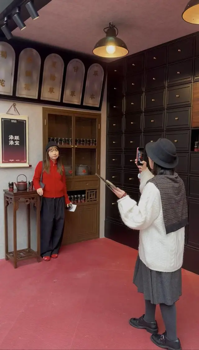 当广东凉茶穿上潮流外衣：广州新春文旅再添打卡新地标_当广东凉茶穿上潮流外衣：广州新春文旅再添打卡新地标_