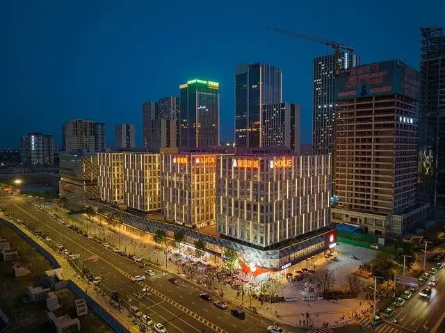 _东来胖超市_胖东来火烧事件