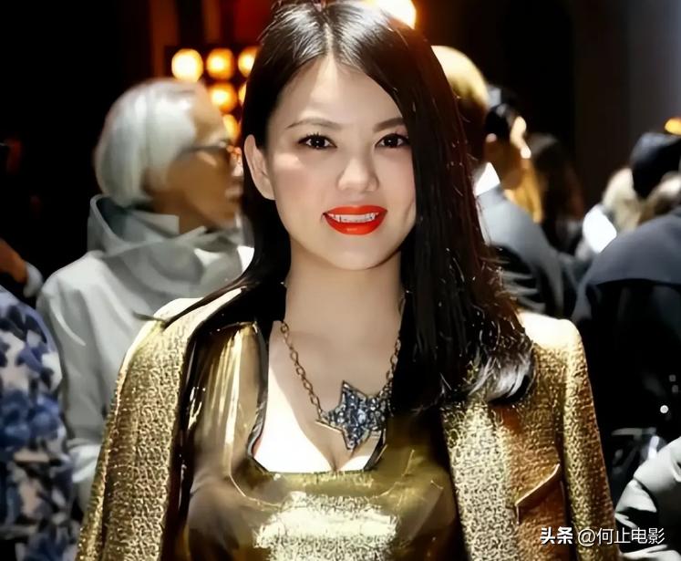 美健身夫妇高调炫富_高调炫富小说_