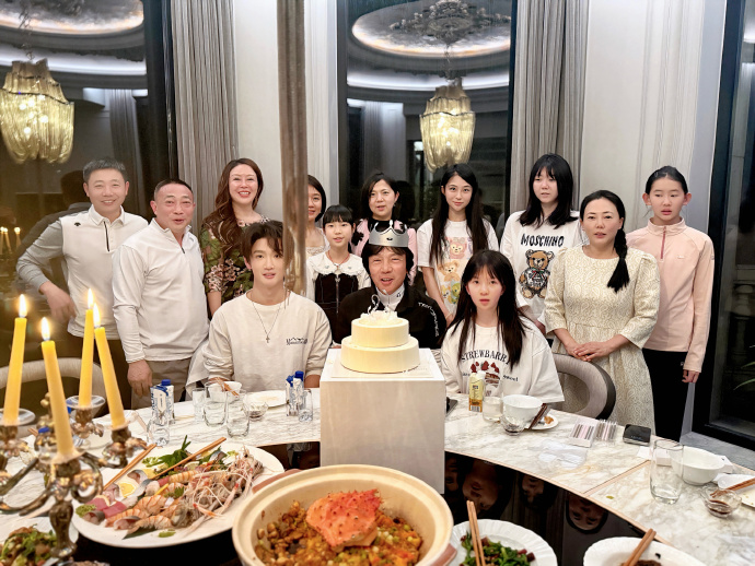 _高颜值蛋糕_林赛罗韩颜值巅峰