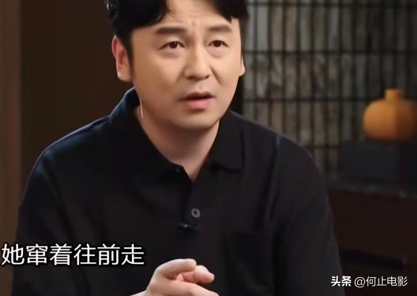 贾玲剧透春晚被制止__今年春晚和贾玲一起的女的