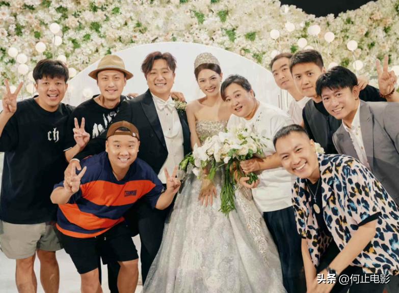 贾玲剧透春晚被制止_今年春晚和贾玲一起的女的_